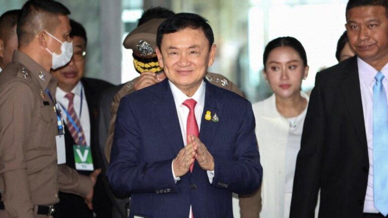 thaksin shin